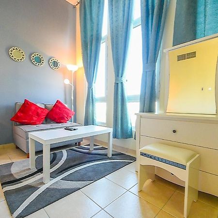 Luxury Escapes - Studio Near Ibn Battuta Mall & Metro - Mog 193 Discovery Gardens ドバイ エクステリア 写真