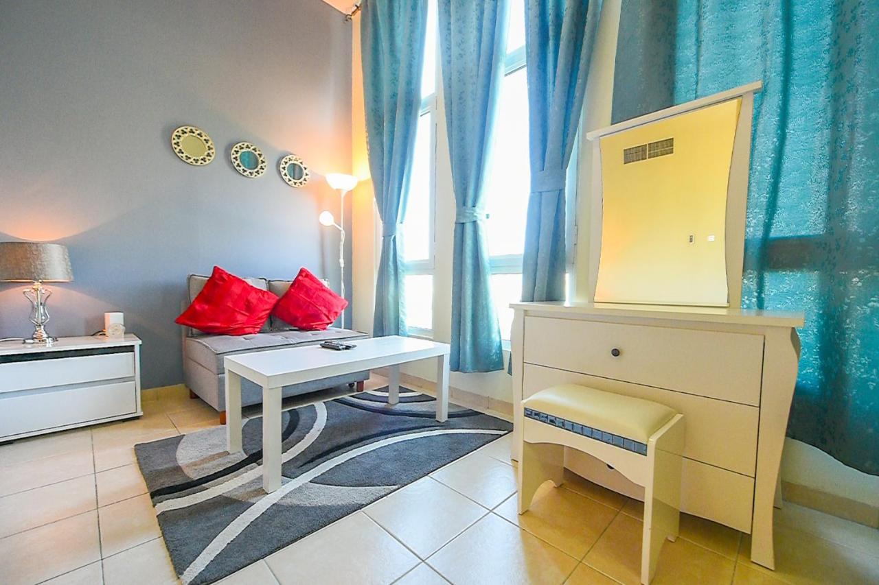 Luxury Escapes - Studio Near Ibn Battuta Mall & Metro - Mog 193 Discovery Gardens ドバイ エクステリア 写真